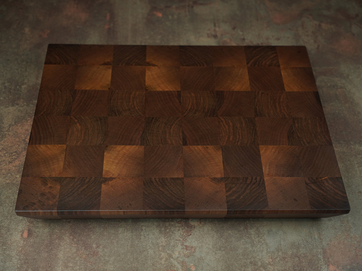 🪵L'Élégante en Noyer Sombre – Billot de Cuisine en Bois de Bout