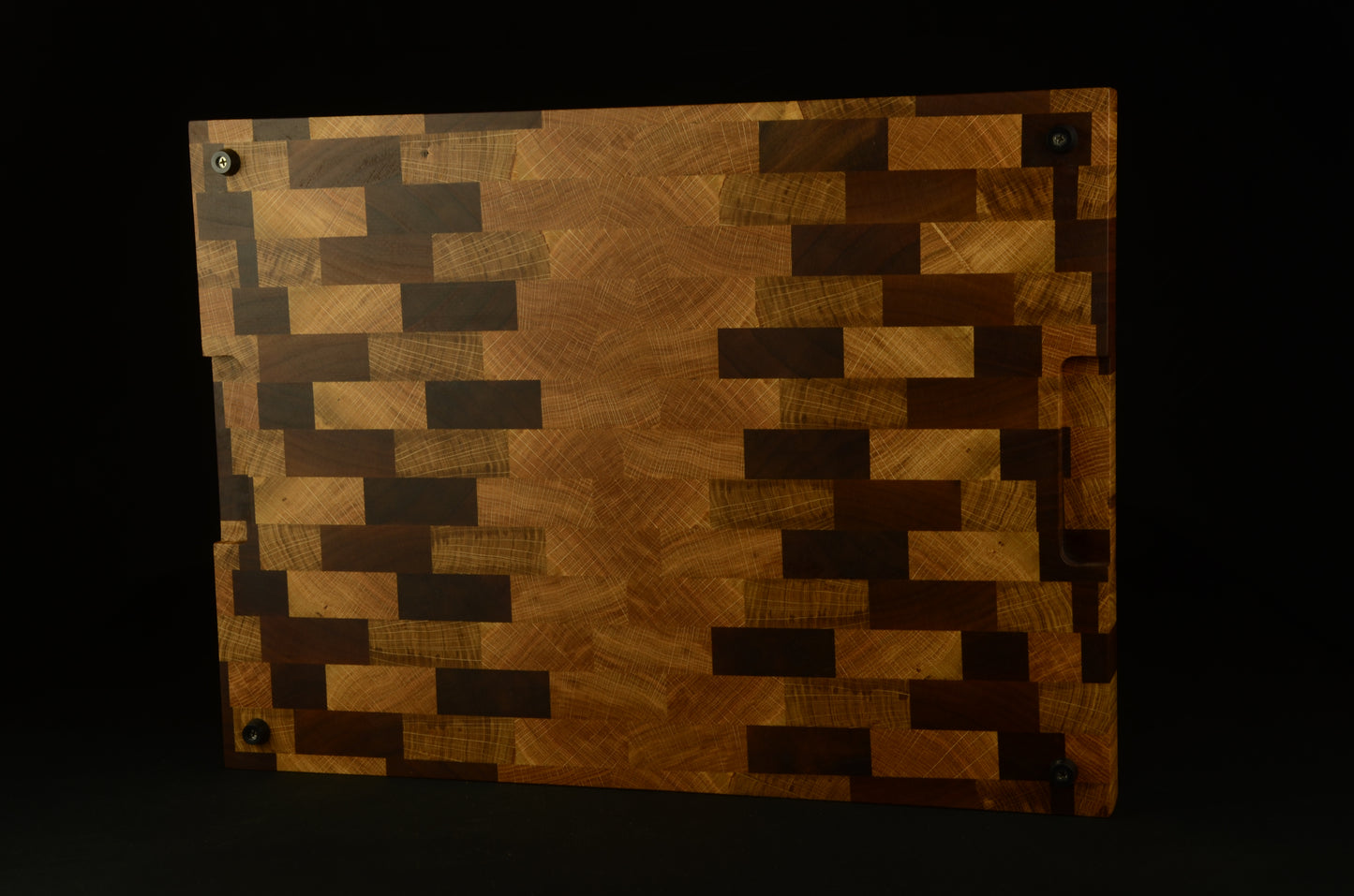 Billot XL en noyer et chêne – 51x38x4cm - Bois de bout avec rigole à jus, qualité artisanale