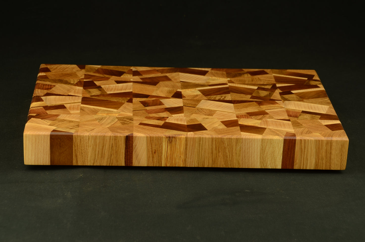 La Fractale - Billot en bois de bout – Planche à découper artisanale en bois massif
