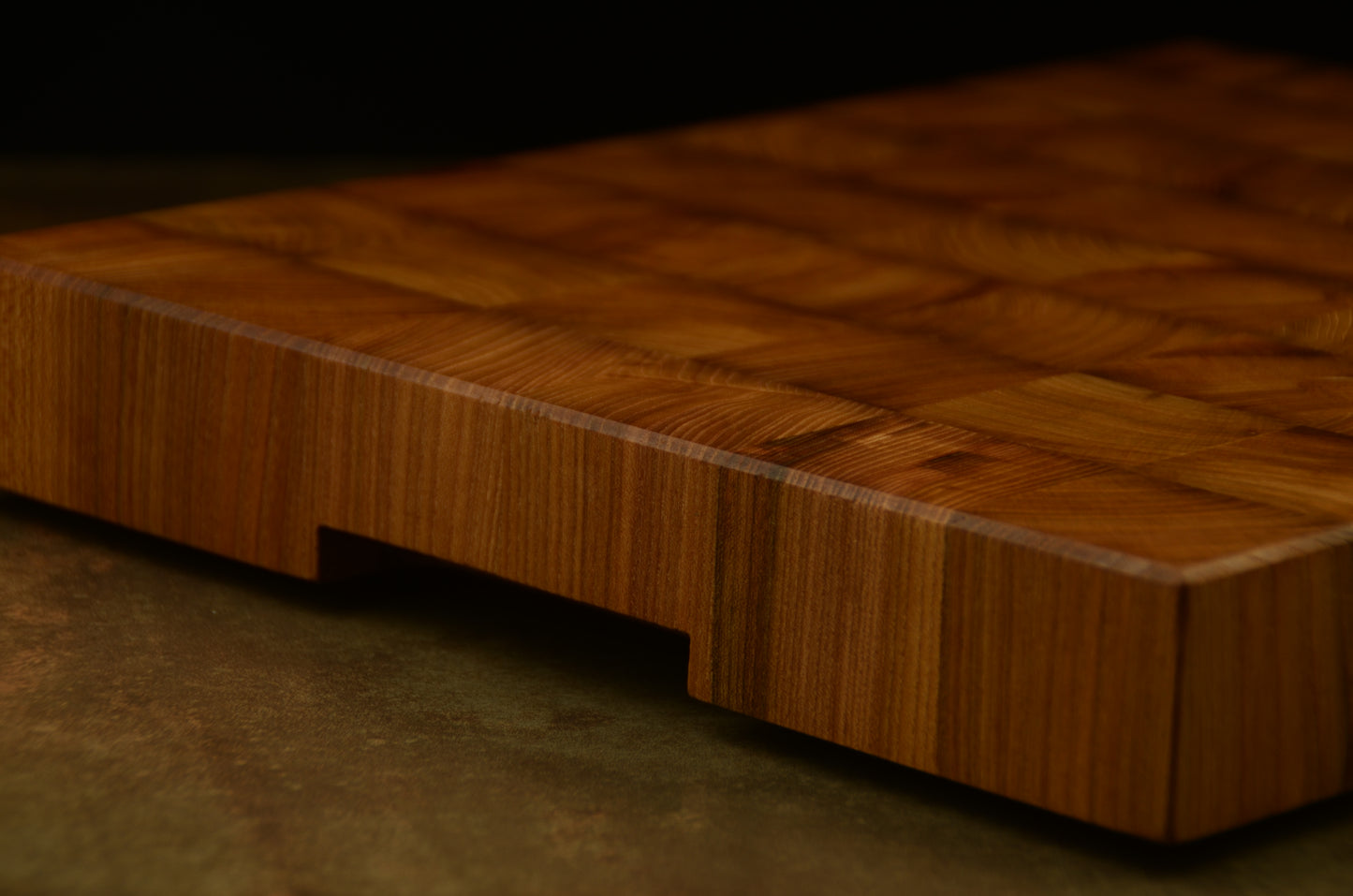 Elm Wood Chopping Blocks - 34x24x5cm - High End Cutting Board