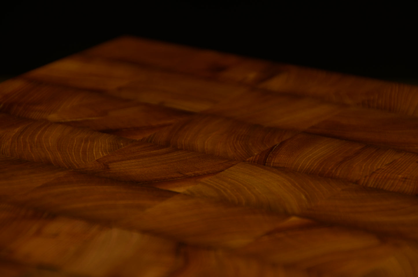 Elm Wood Chopping Blocks - 34x24x5cm - High End Cutting Board