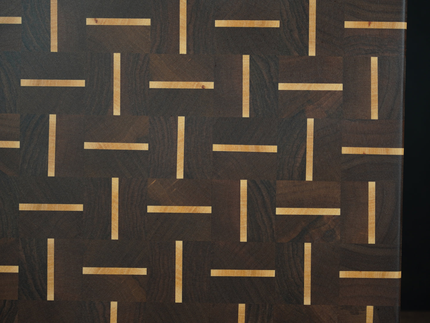 🪵 La Croisée – L'alliance parfaite du Noyer et du Hêtre pour une planche d'exception !