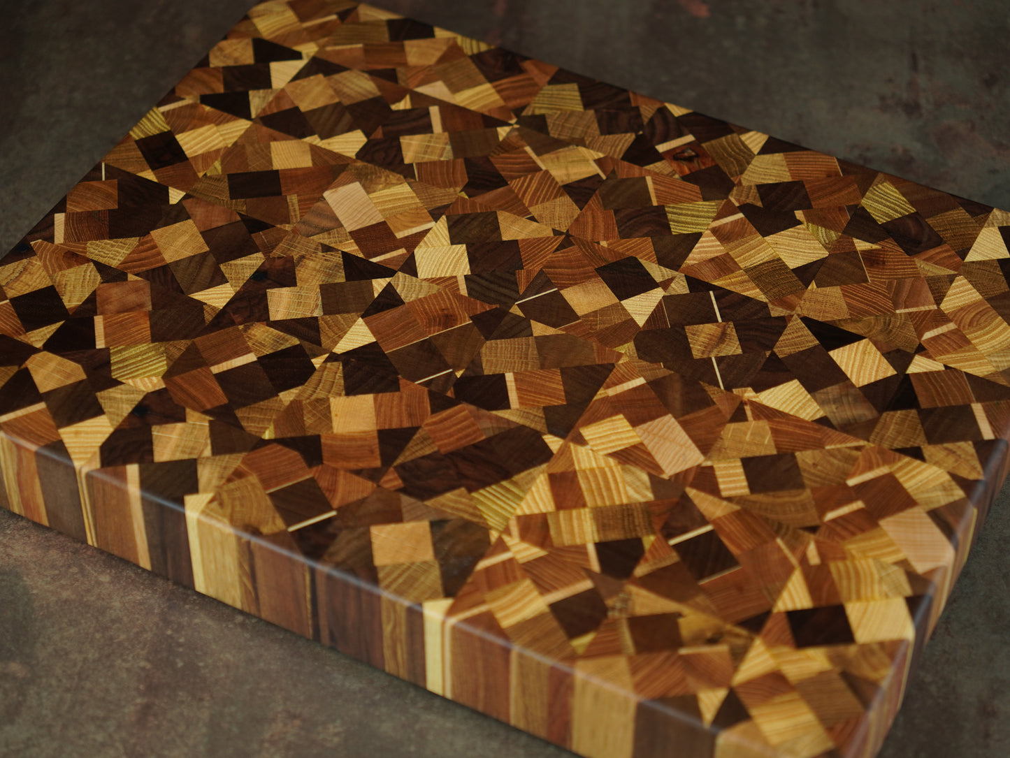 La Fractale - Billot d’Exception en Bois de Bout – Planche à découper artisanale en bois massif