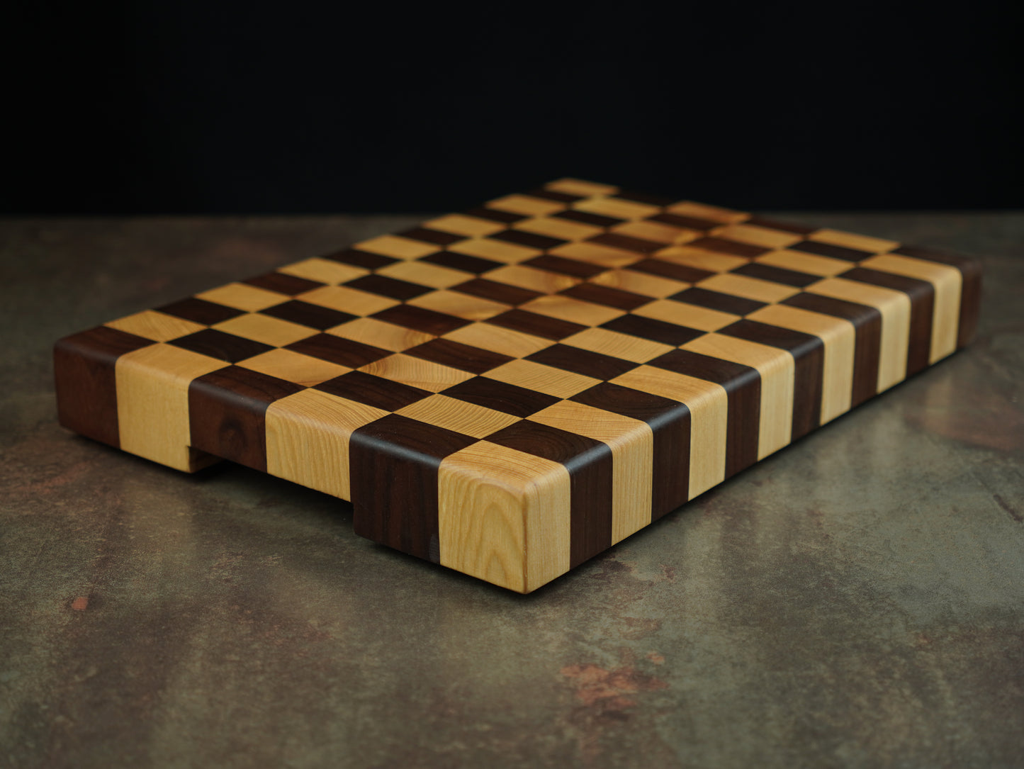 🏁 Billot de Cuisine en Bois de Bout Damier – Frêne & Noyer