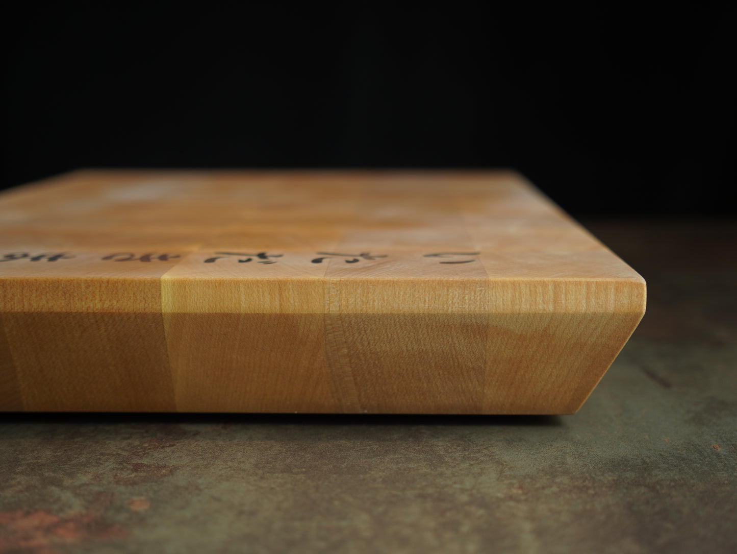 🪵 Planche à découper en bois de bout – Itadakimasu en Noyer | Collection Japon