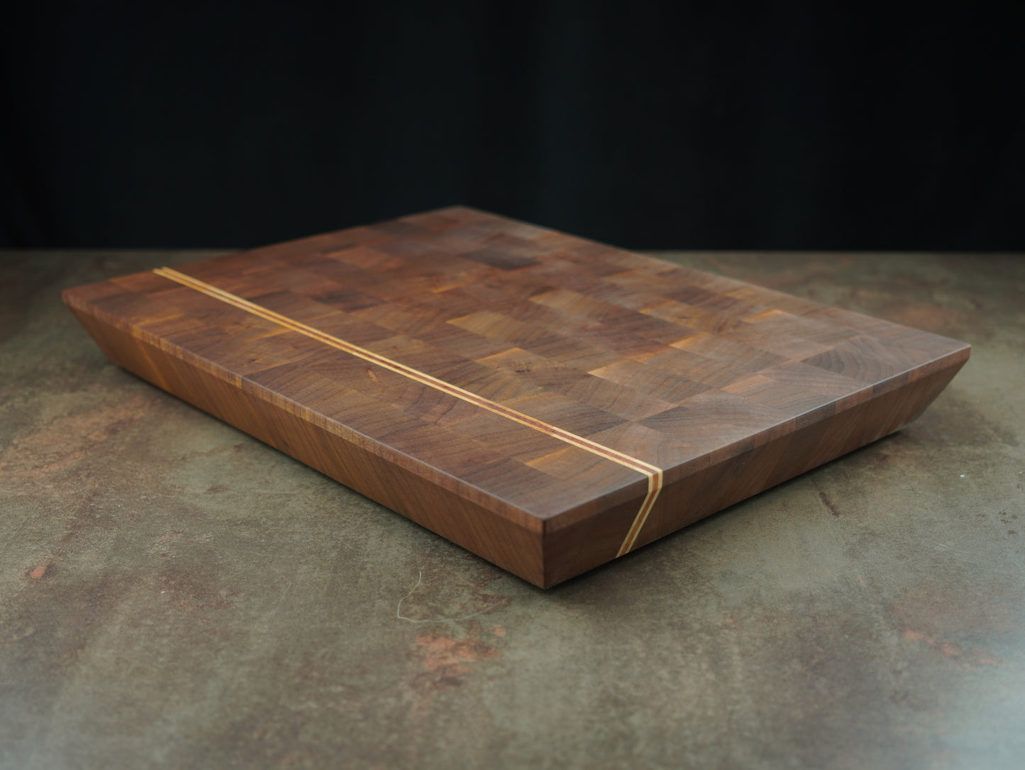 🪵 Planche à découper en bois de bout – Noyer, Hêtre & Sipo | Collection Signature