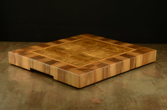 Planche à Découper 3 Essences de Bois - Chêne, Hêtre, Noyer | Planche en Bois de Bout Façon Damier | Cadeau pour Chef