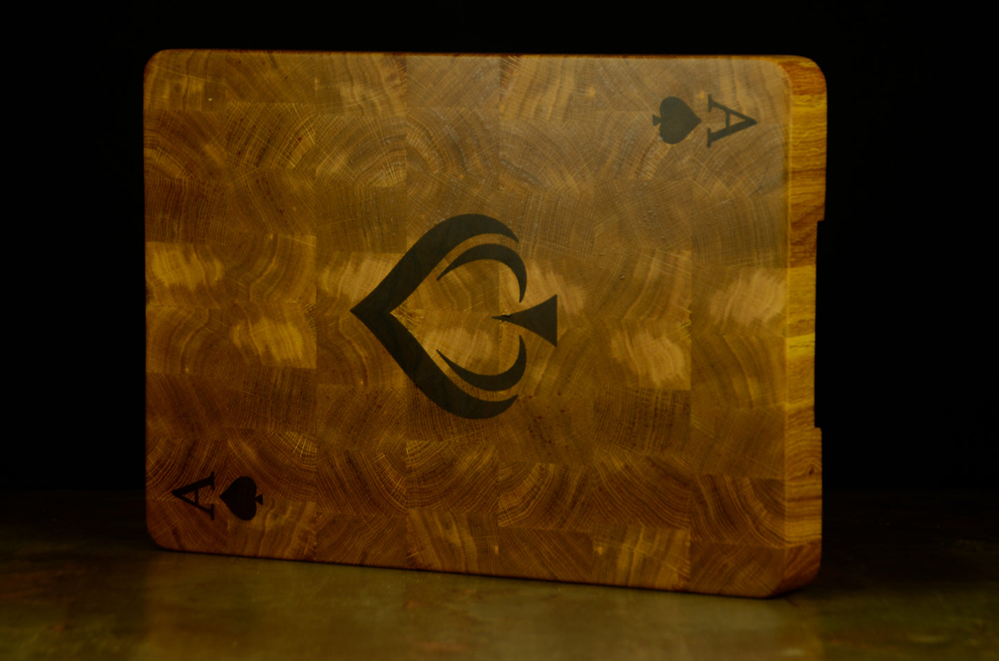 Planche Artisanale ♠️ The Ace of Spade  | Bois de Bout Chêne & Noyer