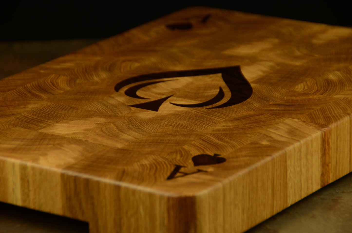 Planche Artisanale ♠️ The Ace of Spade  | Bois de Bout Chêne & Noyer