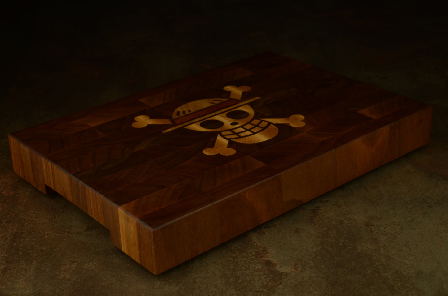 One Piece - High-end Walnut Chopping Block - 34x24x4cm