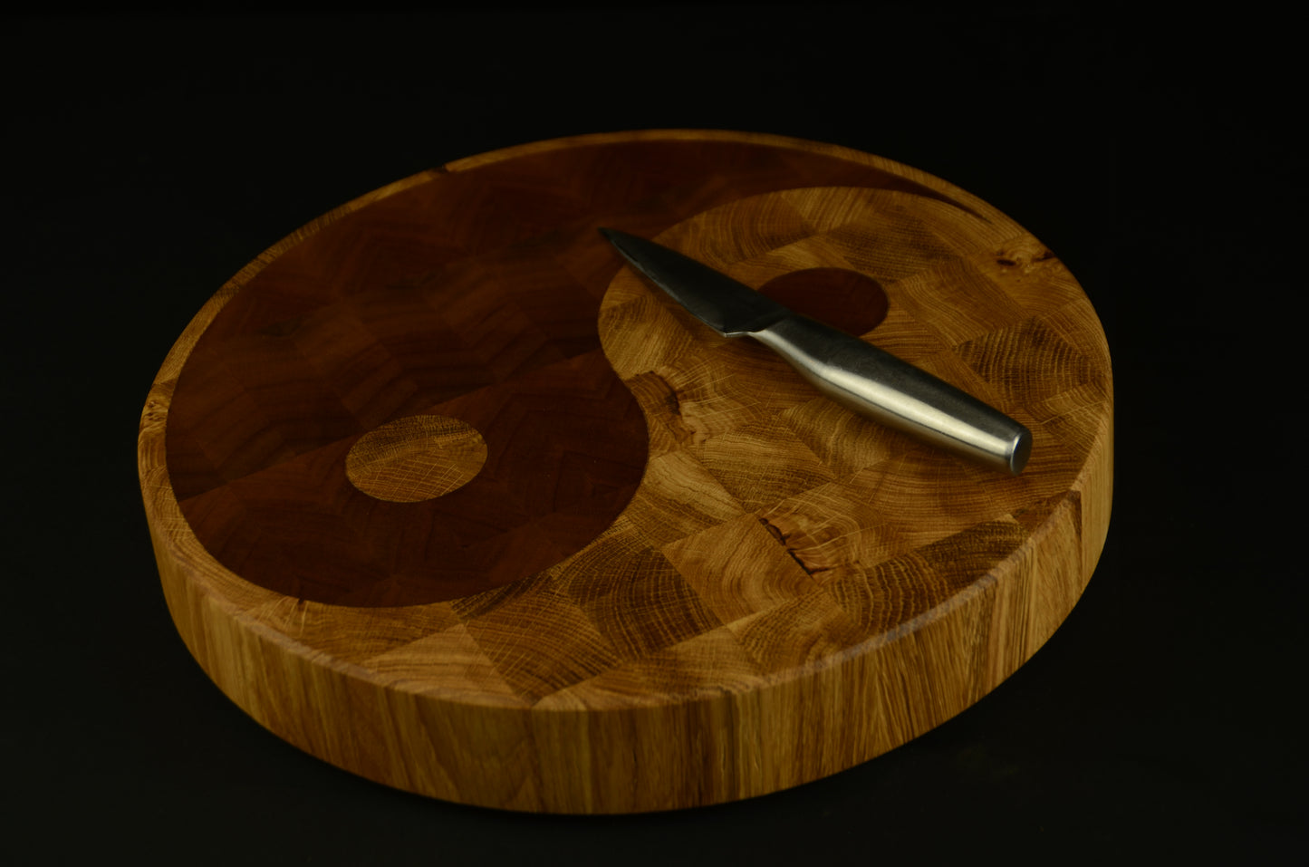Yin & Yang - Planche à découper ronde – Billot Rond en Bois de bout chêne et noyer