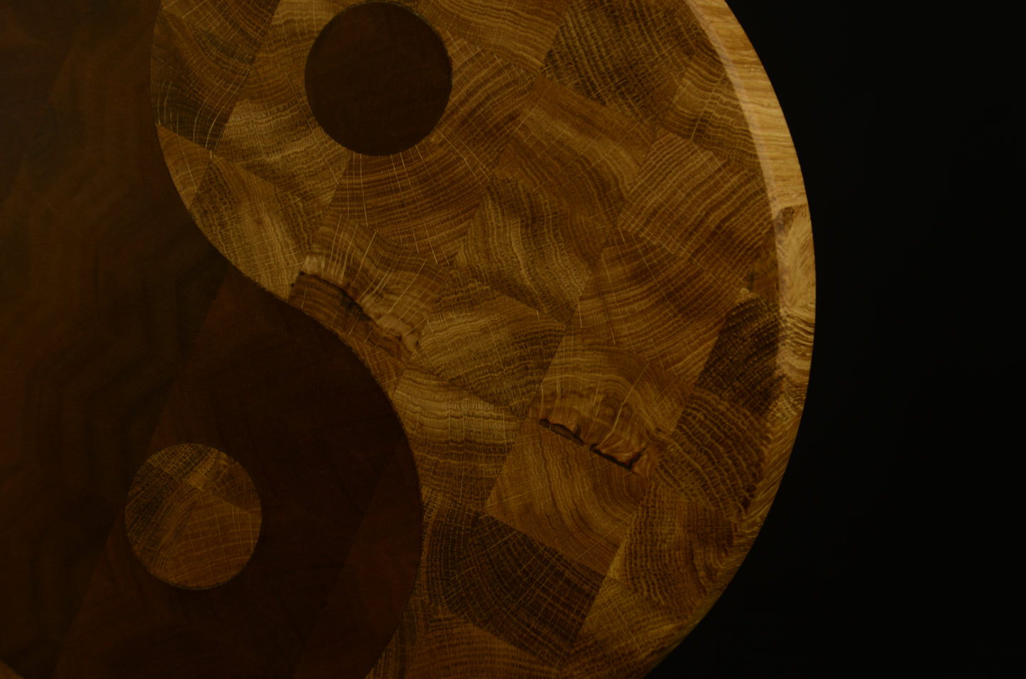 Yin & Yang - Planche à découper ronde – Billot Rond en Bois de bout chêne et noyer